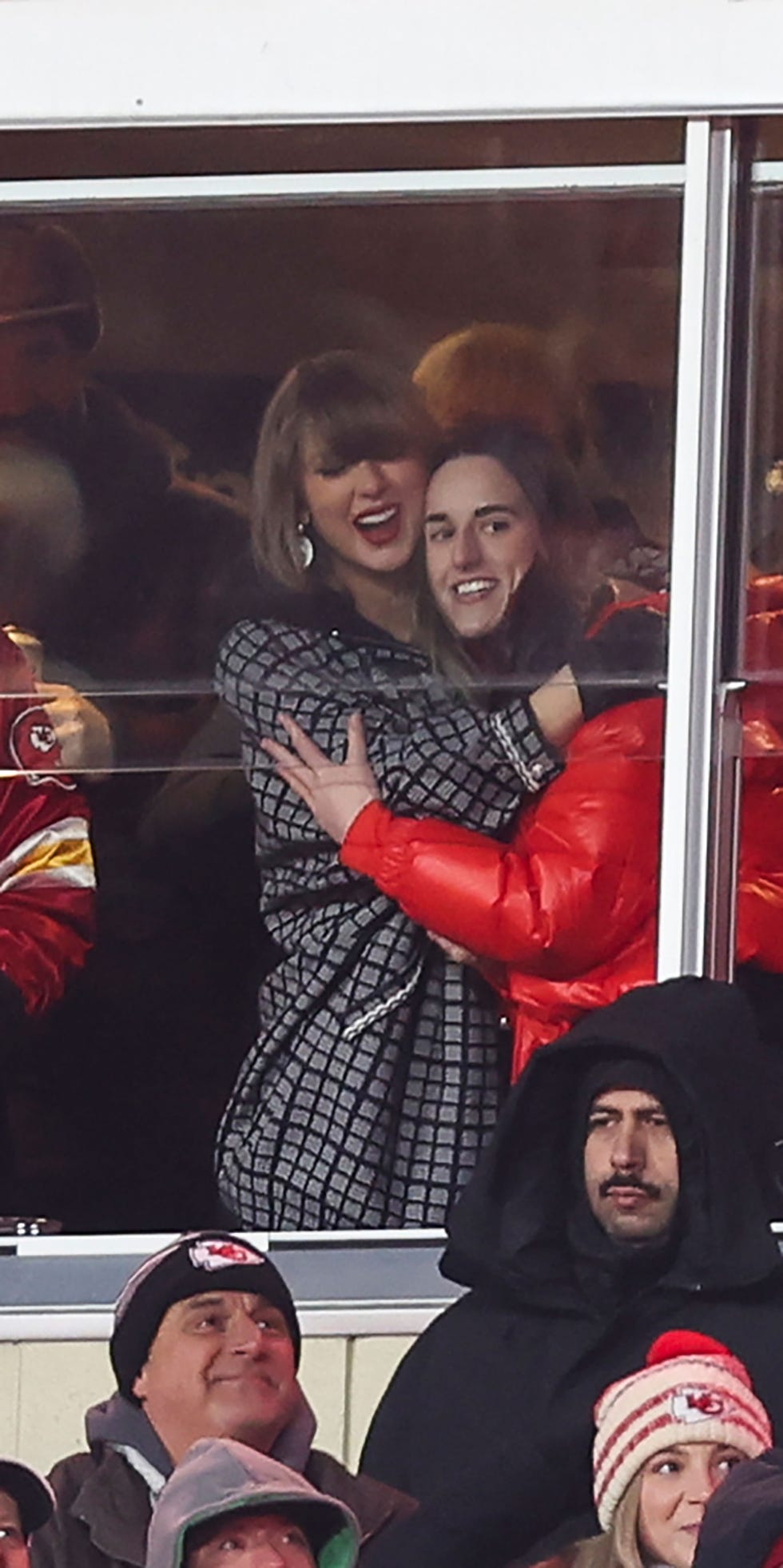 taylor swift and caitlin clark