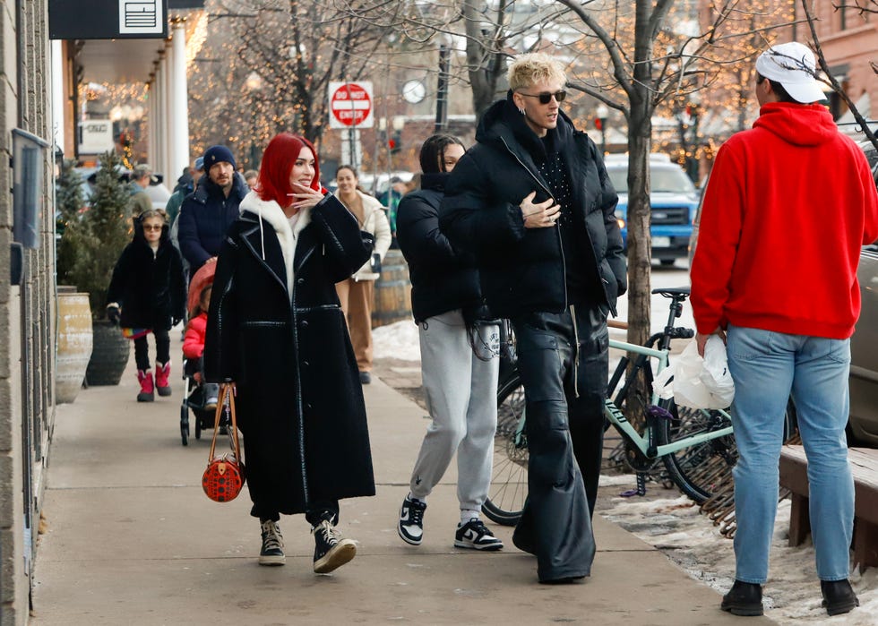 megan fox and machine gun kelly in aspen on december 31, 2023