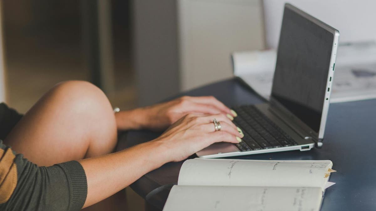 woman on laptop