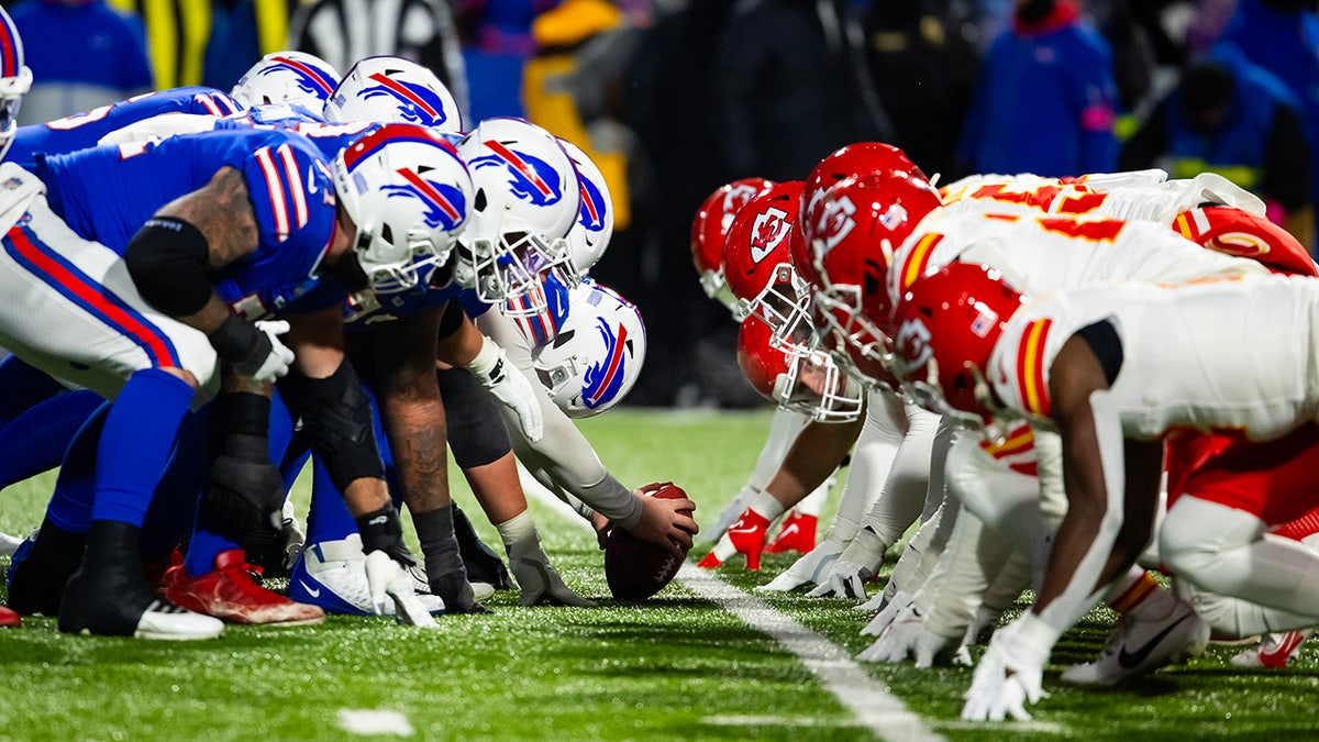 Buffalo Bills play the Kansas City Chiefs