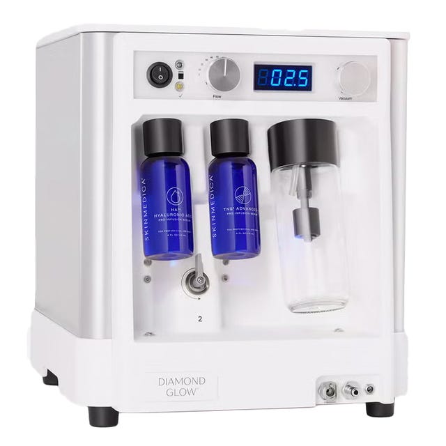 diamondglow device for facial treatments with serum application