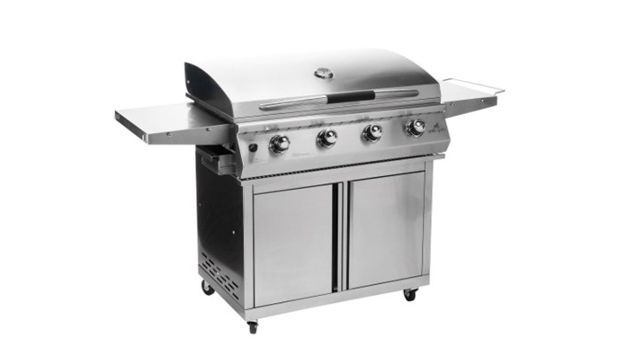 Get the best of both worlds with a grill and griddle set. 