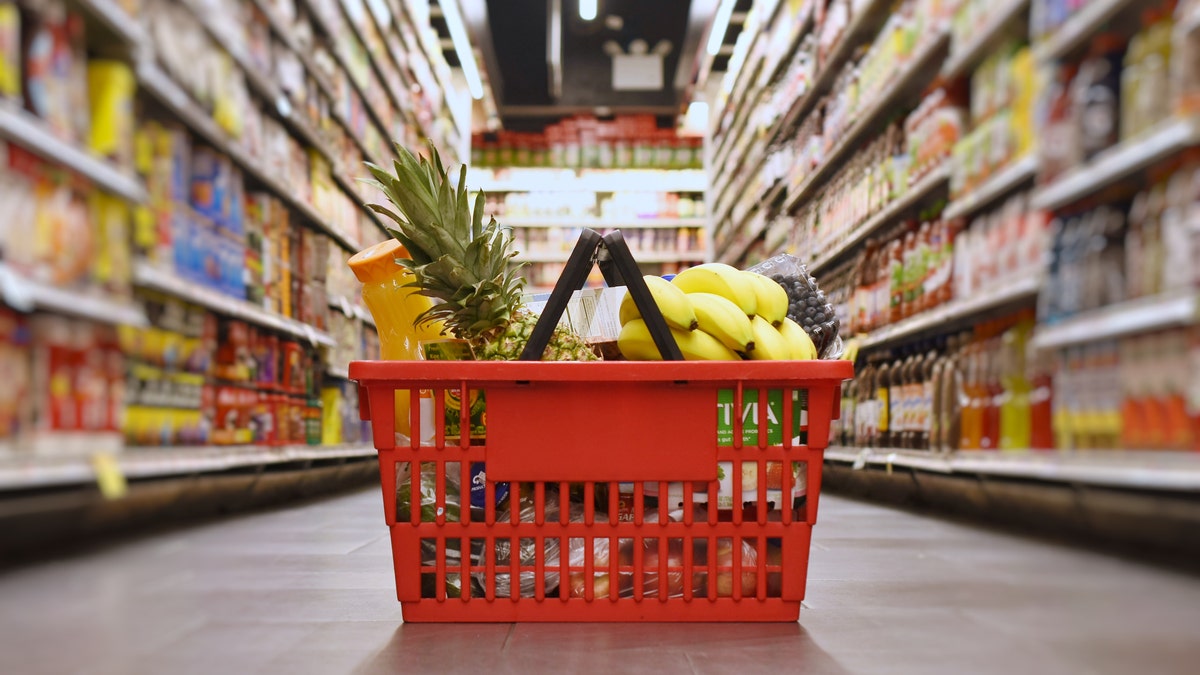grocery aisle with basket