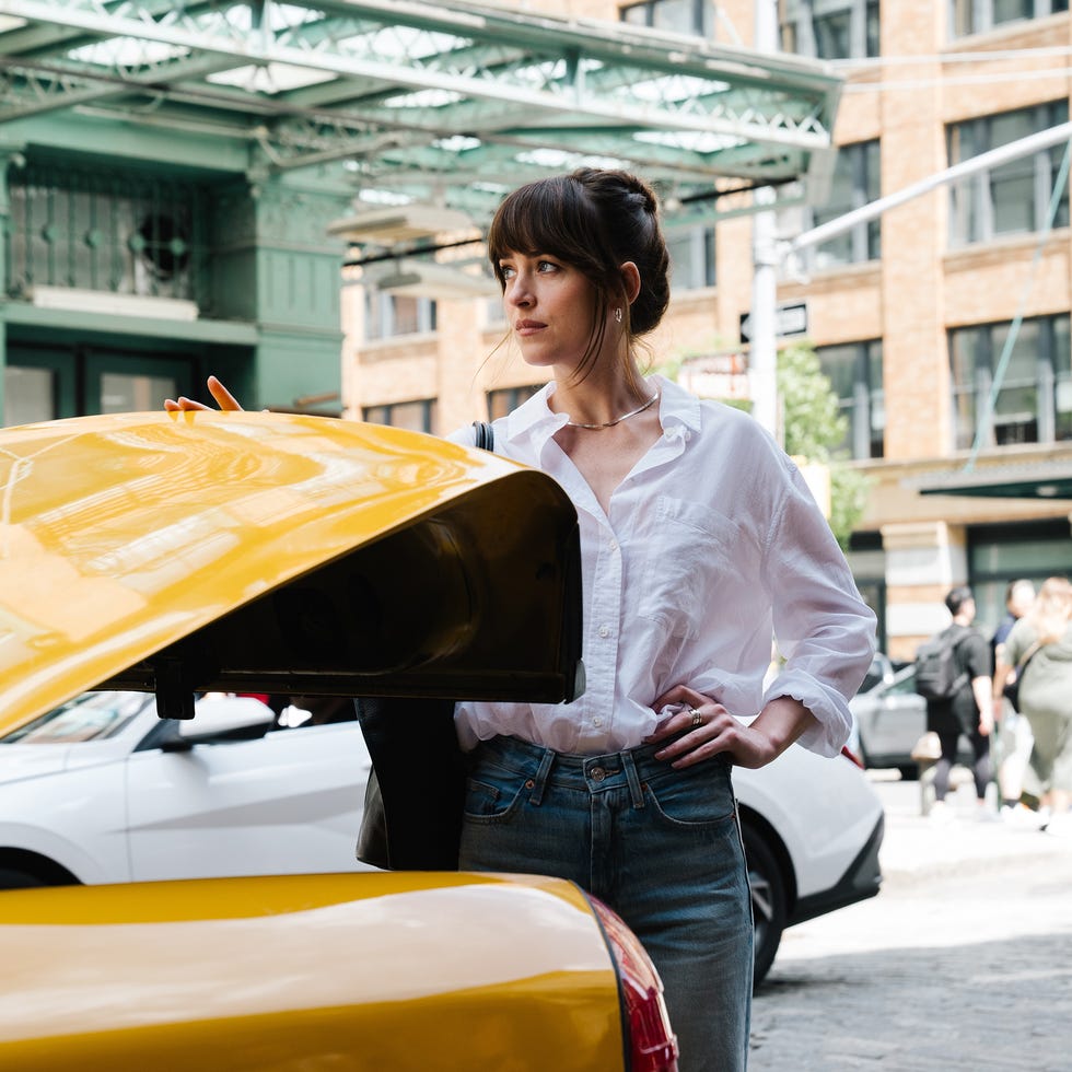dakota johnson in materialists