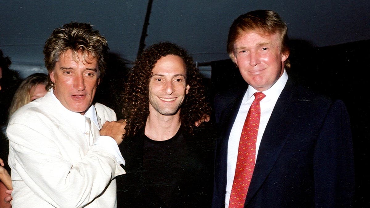 Rod Stewart with Trump in 1998
