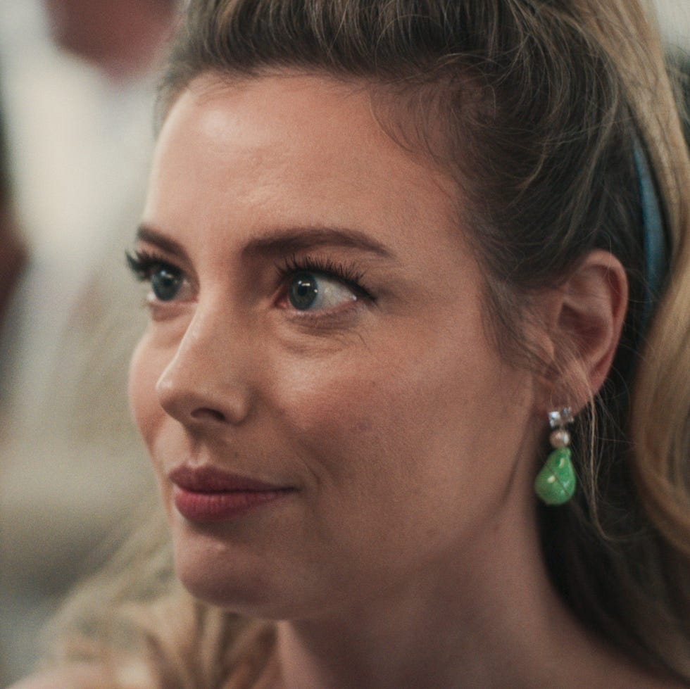gillian jacobs as tiffany in the bear season 4