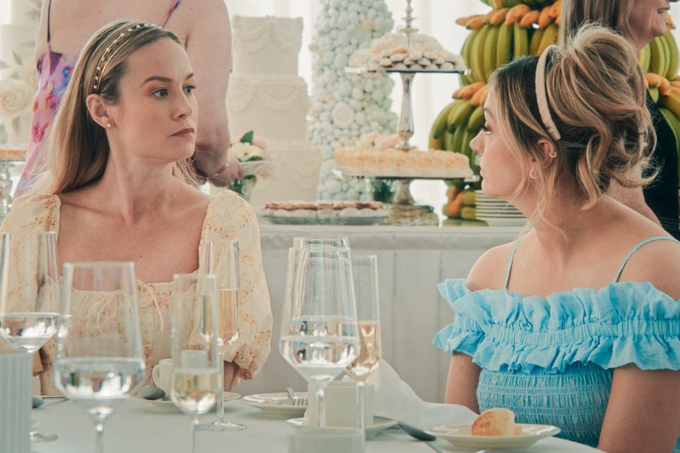 brie larson as francie fak and abby elliott as natalie sugar berzatto in the bear season 4