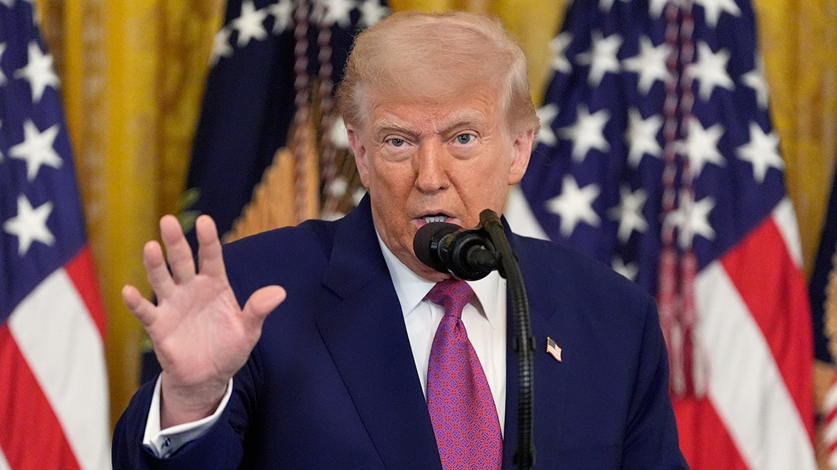 Trump in White House East Room 