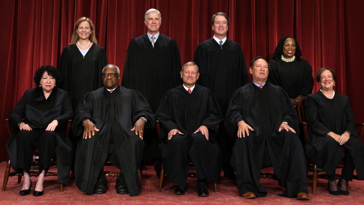 Supreme Court justices pose for photo