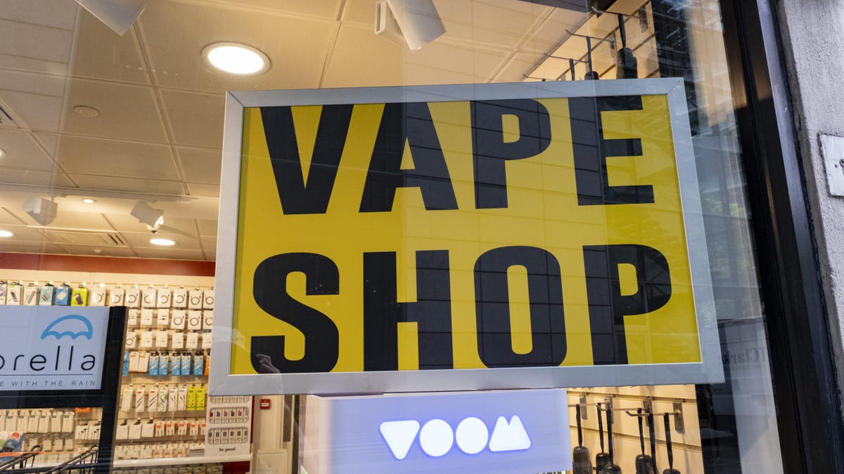 Sign reading "Vape Shop"
