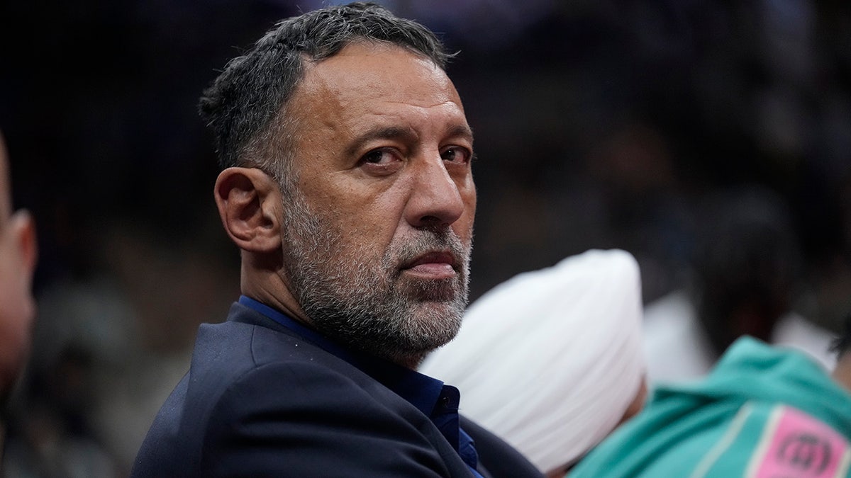 Vlade Divac
