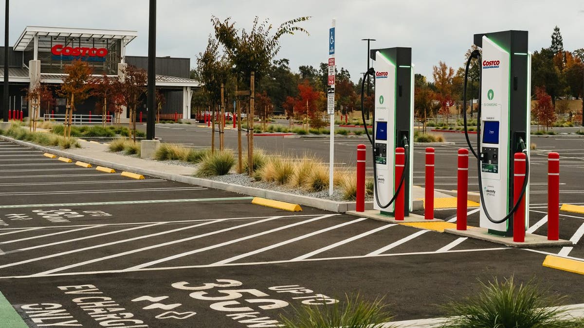 costco ev 1