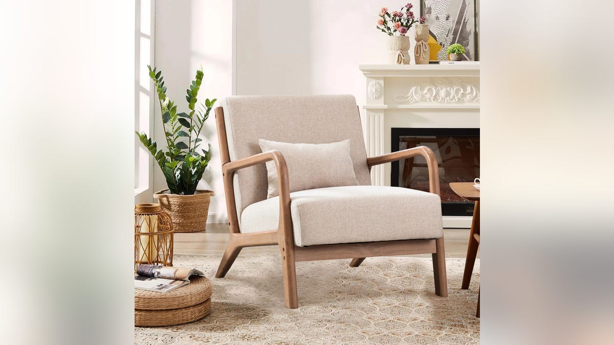 This chair will infuse a modern look into your living area.