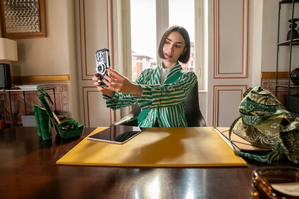 emily in paris. lily collins as emily in emily in paris. cr. caroline dubois/netflix © 2025