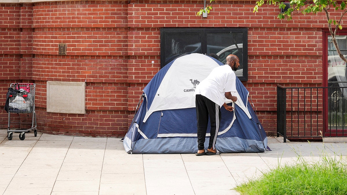 Homeless people in Washington DC