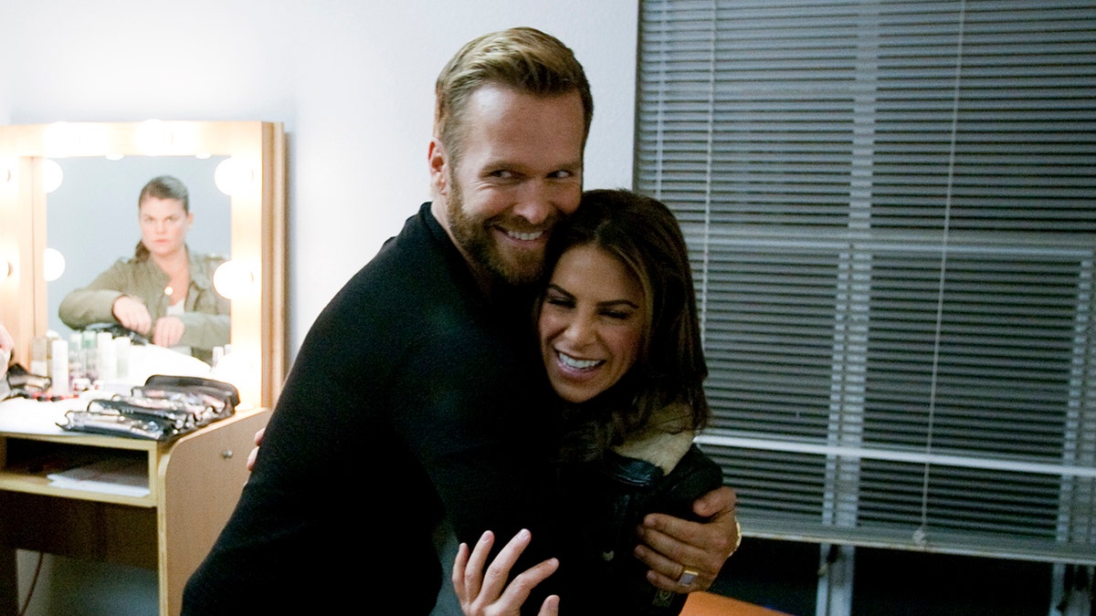 2Jillian Michaels, Bob Harper hugging