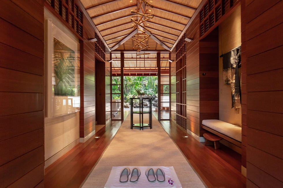 sensei lanai spa hales have ﻿ofuro wooden soaking tubs, hot and cold pools, rain showers, infrared saunas, and steam rooms