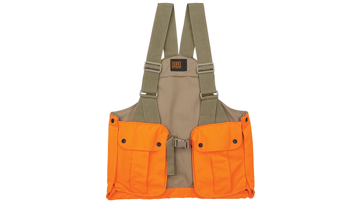 This vest comes with expandable pockets and a bird pocket in the back. 
