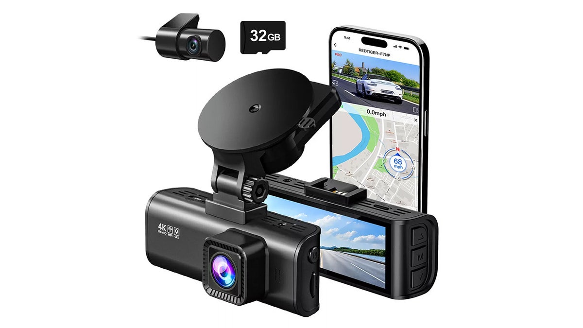 This dash cam has 4K resolution for a clearer image.