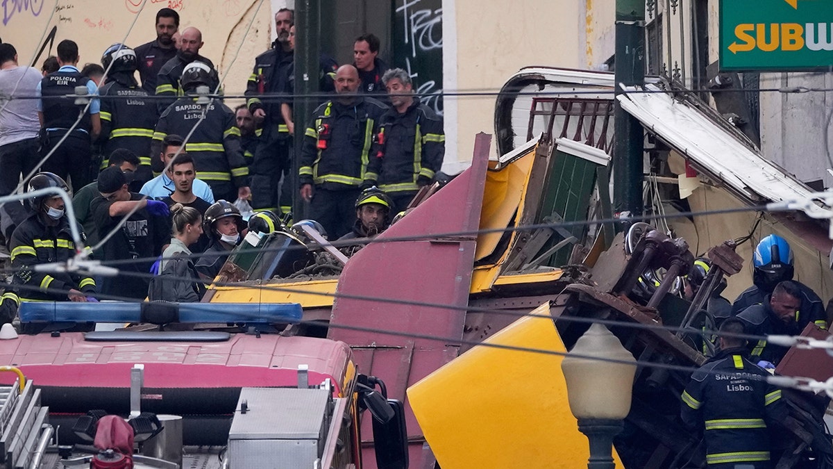 First responders at scene of Lisbon crash