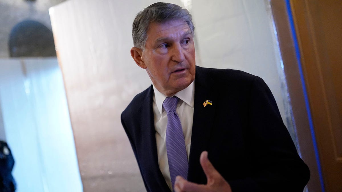 Former Sen. Joe Manchin, I-W.V.