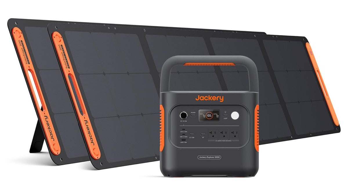 This generator is lightweight, easy to carry and runs quietly.