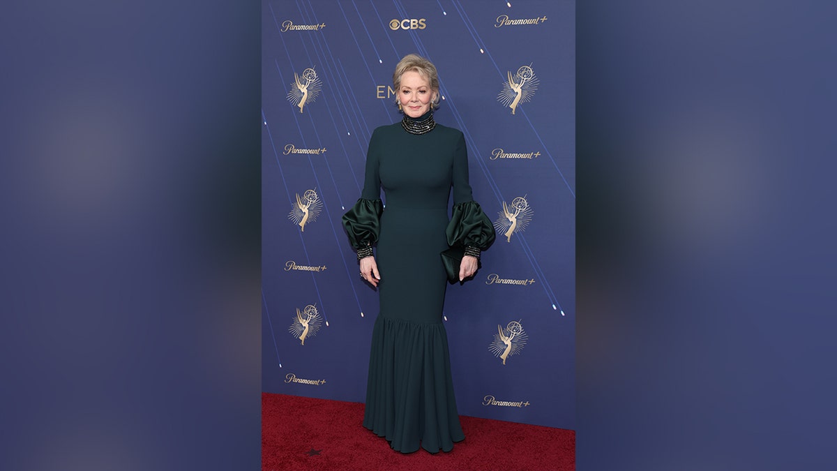 Jean Smart at the 2025 Emmy Awards red carpet.