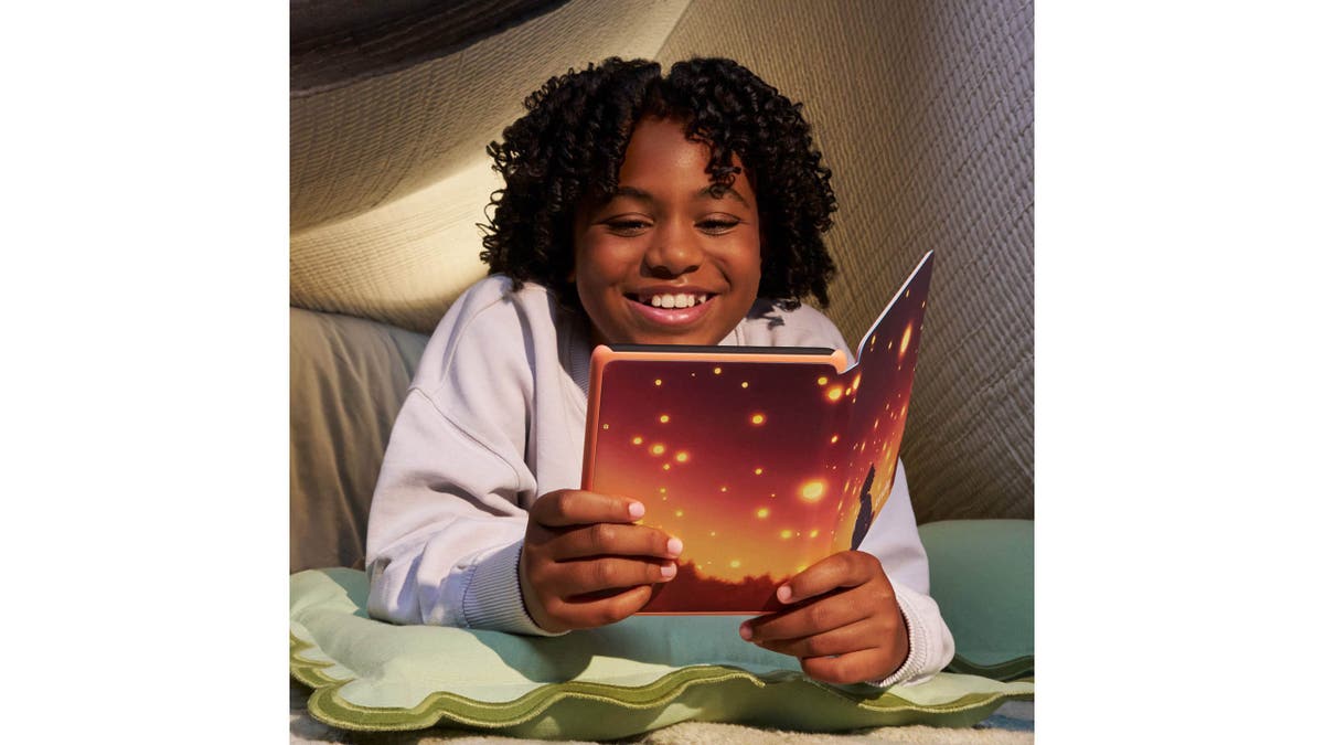 Give your child thousands of books in one device. 