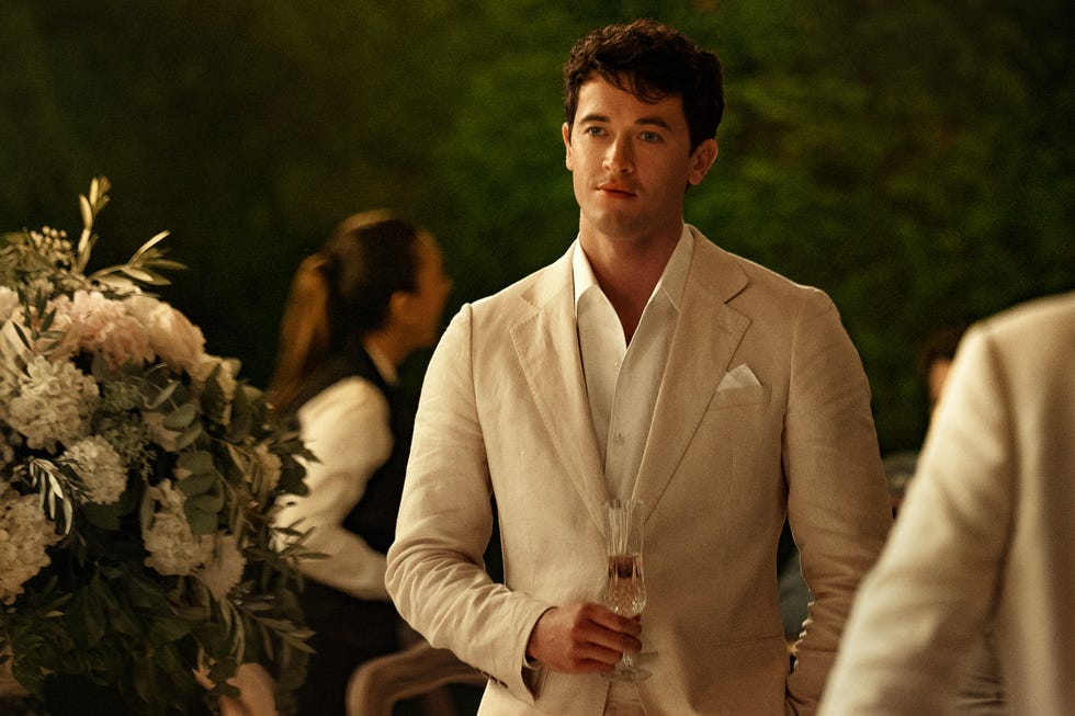 people we meet on vacation. tom blyth as alex in people we meet on vacation. cr. daniel escale/netflix © 2025