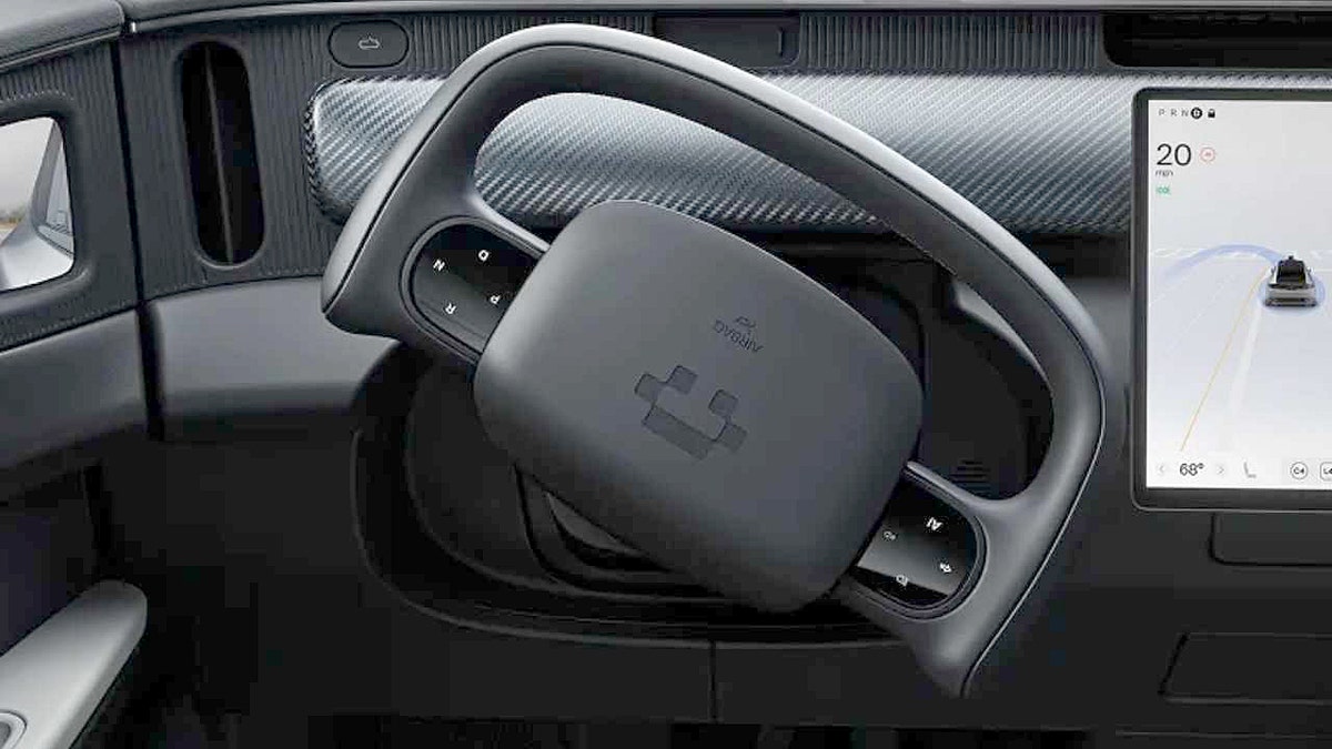 The steering wheel in a Tensor vehicle