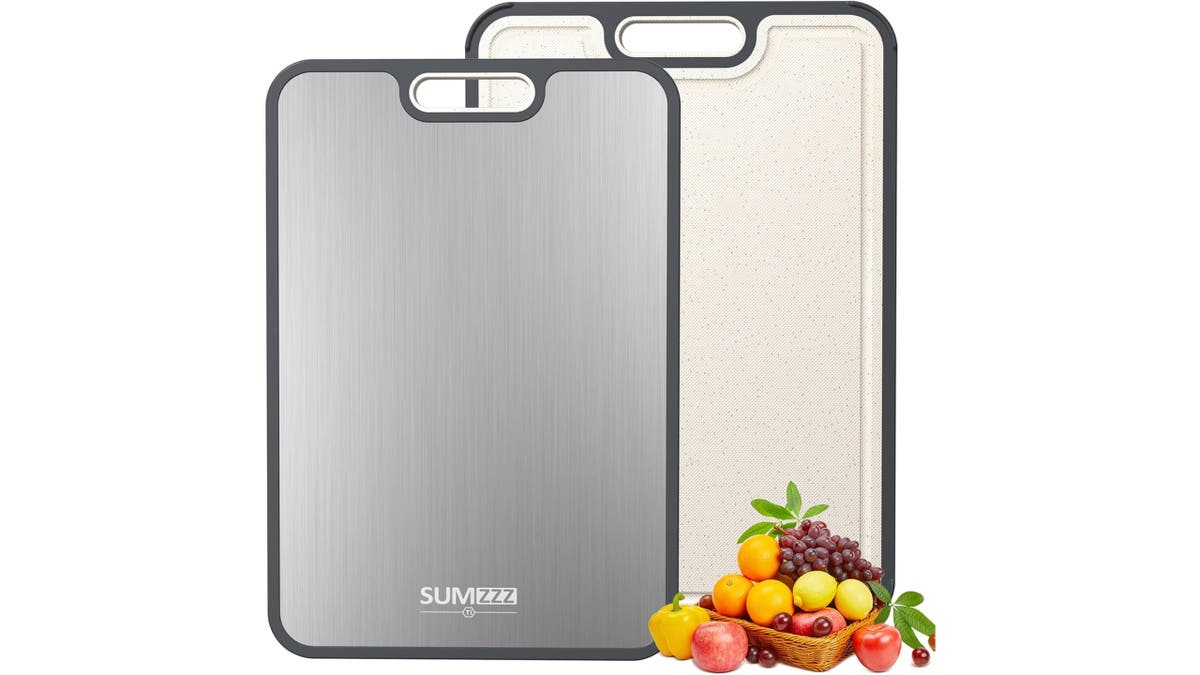This two-in-one cutting board is designed for safe food prep.