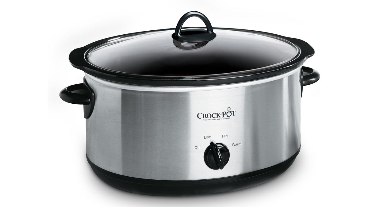 Dinner makes itself in this slow cooker.