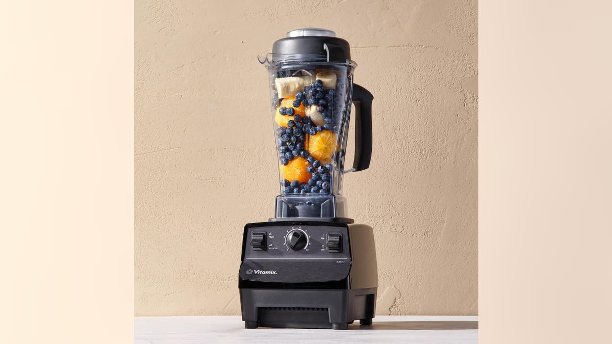 This is a workhorse blender built to last for years.